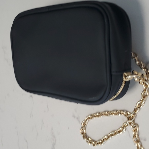 💖AUTHENTIC VERSACE NEOPRENE POUCH CONVERTED IN A CROSSBODY 💖 - Picture 7 of 7